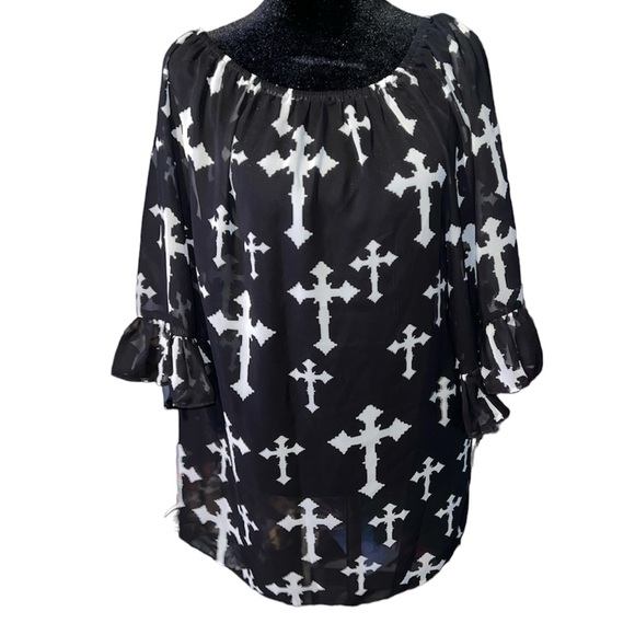 Woman’s sheer cross blouse size medium - Picture 1 of 7